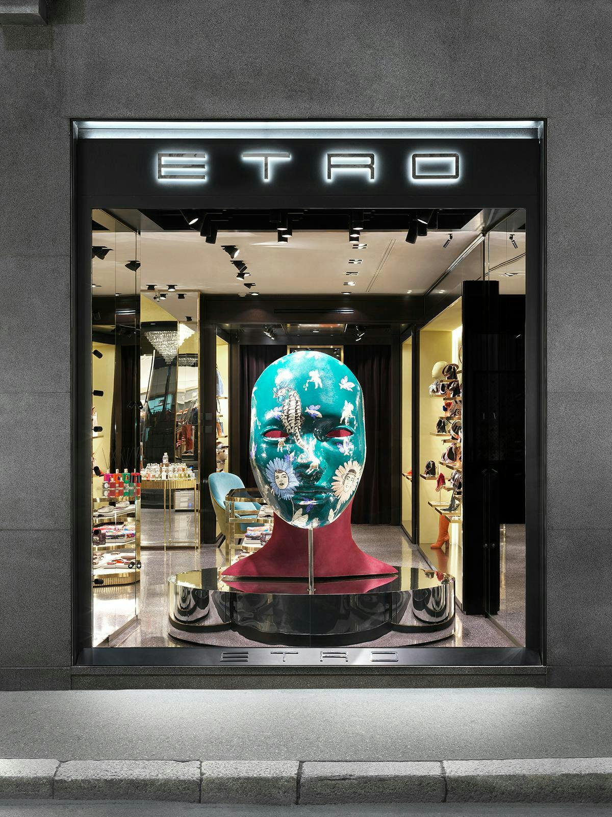 shop window display sphere